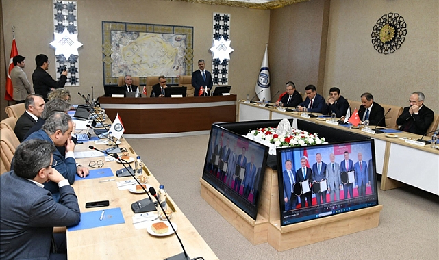 Rektör Tabakoğlu Yönetim Kurulu Toplantısına Katıldı