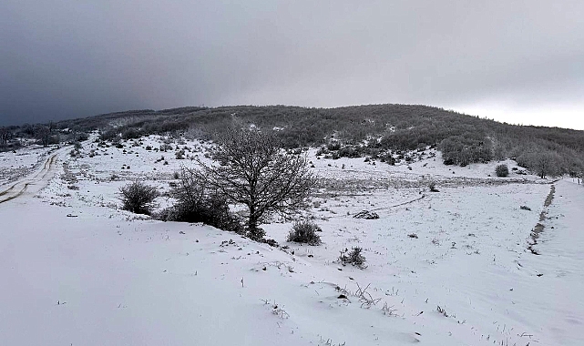 Tekirdağ'da Ganos Dağı ve etekleri beyaza büründü