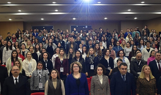 “Yoğun Bakım Hemşireliğinde Güncel Yaklaşımlar” Sempozyumu Düzenlendi