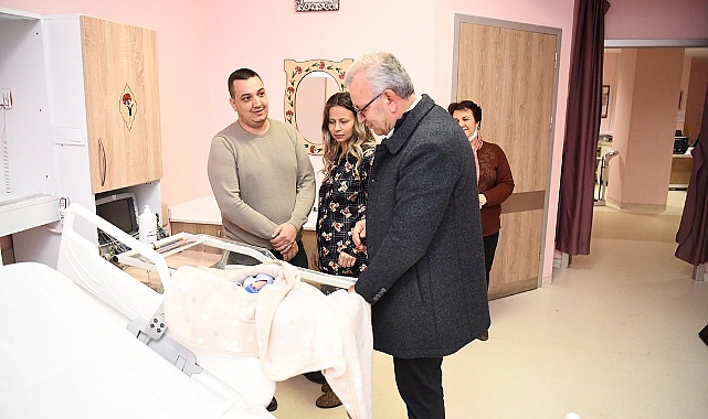 2024'ün İlk Dakikalarında Dünyaya Gözlerini Açtı