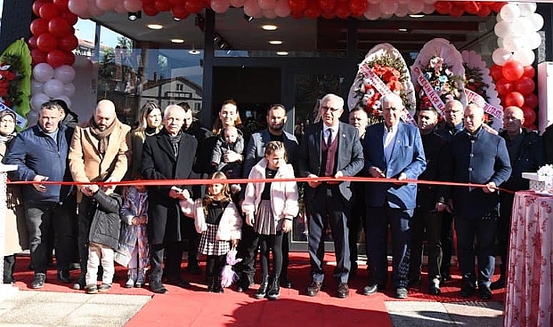 İkiz Kardeşler Kasap Hizmete Girdi
