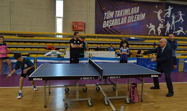 Kaymakam Salih Yüce Uluslararası Kış Masa Tenisi Eğitim ve Gelişim Kampı'nı Ziyaret Etti.