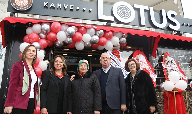 Lotus Kafe Hizmete Girdi
