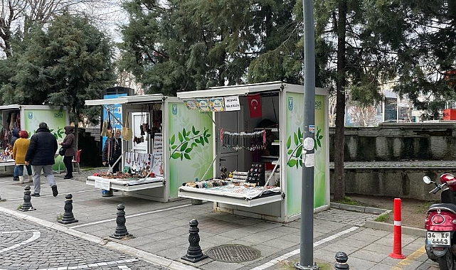 Lüleburgaz Emek Pazarı Hizmet Vermeye Devam Ediyor