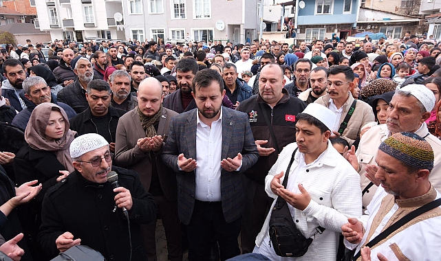 Umre kafilesi uğurlandı