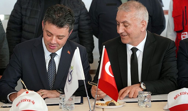 Başkan Sarıkurt´tan Belediye Personeline Büyük Müjde