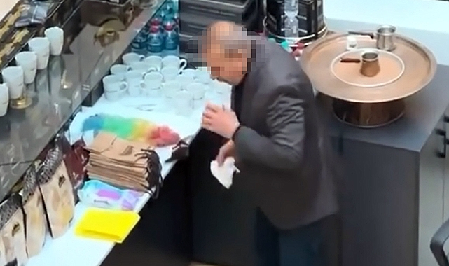 Edirne'de işletmecinin fincanları tükürerek temizlediği anlar, kamerada