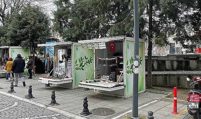Emek Pazarı'ndan Öğrencilere Burs Desteği