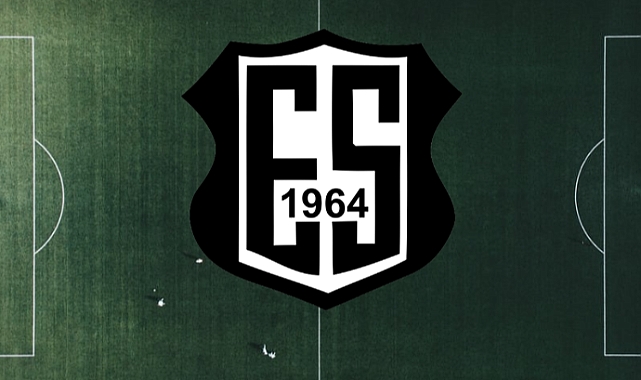Evrensekiz Evrenspor Dörtledi