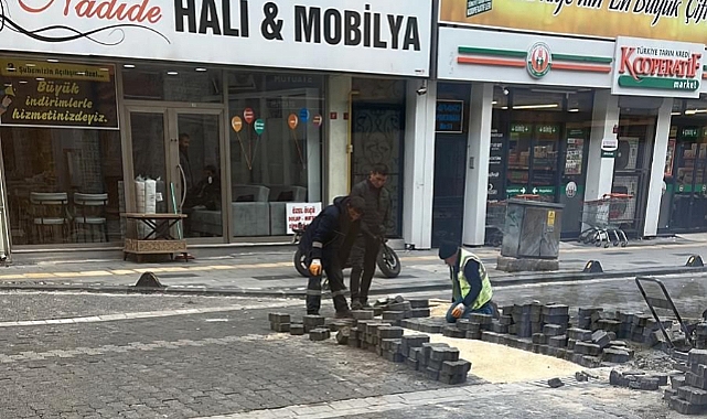 Lüleburgaz'da Emrullah Efendi Caddesi'nde Yol Yapım Çalışmaları Başladı