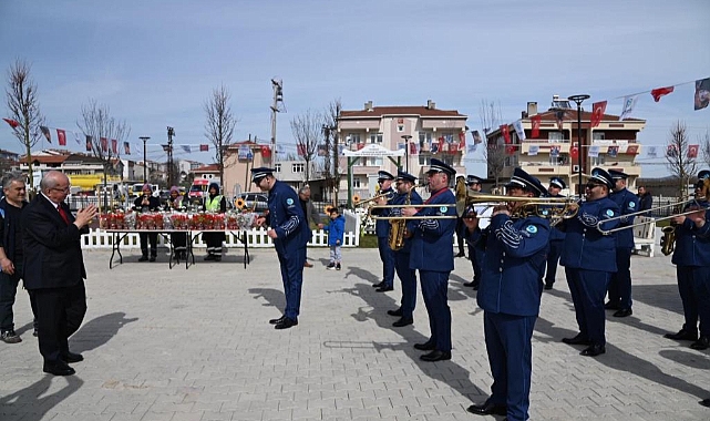 SARAY İLÇESİ KENTPARK VE SOSYAL TESİS İLE KÖPRÜ VE BAĞLANTI YOLLARI TÖRENLE HİZMETE AÇILDI