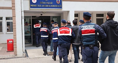 Yunanistan'a kaçmaya çalışan 9 FETÖ şüphelisi yakalandı