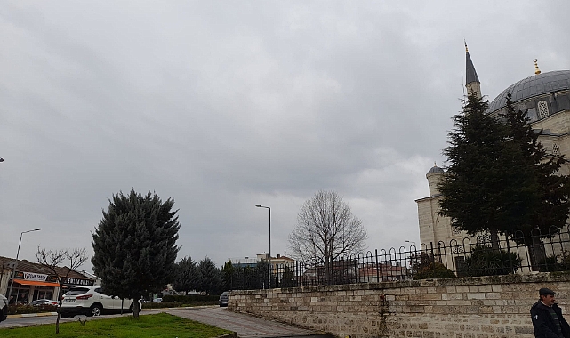 Babaeski'de Uzun Süredir Devam Eden Yağmurlar Yaşamı Etkiliyor