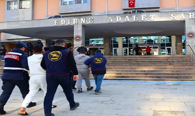 Biri 154, diğeri 20 suçtan aranan 2 şüpheli, Yunanistan'a kaçarken yakalandı