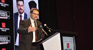 "CHP gençlerin önünü açmak istiyorsa adayını çeksin, bize destek versin"