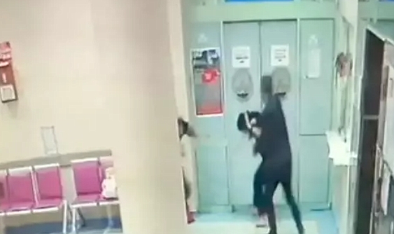 Hastanede kadın doktoru darbeden sanığa ikinci duruşmada tahliye