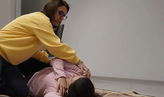 Lüleburgaz Belediyesi'nden 8 Mart Dünya Emekçi Kadınlar Günü'ne Özel İlk Yardım Farkındalık Eğitimi