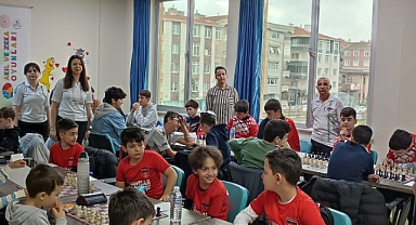 Lüleburgaz 1922 SK Satranç Takımı, Kırklareli Kulüpler Şampiyonası'nda Fırtına Gibi Esti!