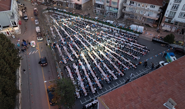 Lüleburgaz’da Ak Parti İftar Yemeği Etkinliği Büyük İlgi Gördü