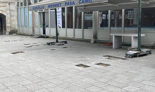 Lüleburgaz Sokollu Mehmet Paşa Camii'nde Zemin Yenileme Çalışmaları Tamamlandı