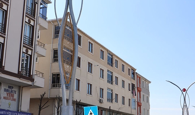Vize Belediyesi'nden Mahmut Erbil Caddesi'nde Modern Aydınlatma Çalışmaları