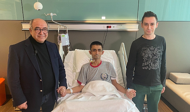 TÜRKİYE'DE İLK ROBOTİK KARACİĞER DONÖR AMELİYATI GERÇEKLEŞTİRİLDİ!