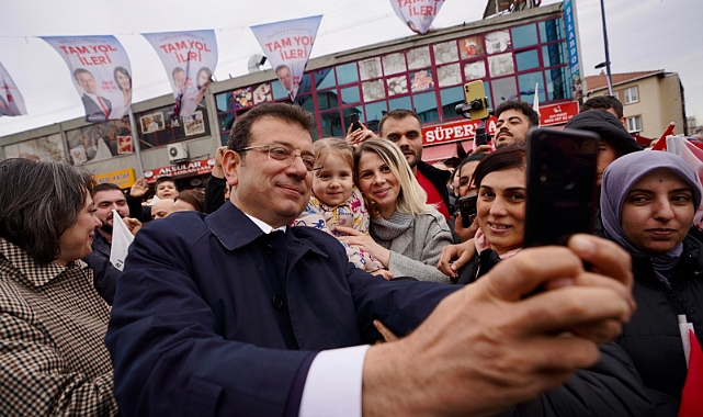 ÜSKÜDAR YAVUZTÜRK'TE COŞKULU KALABALIĞA KONUŞTU