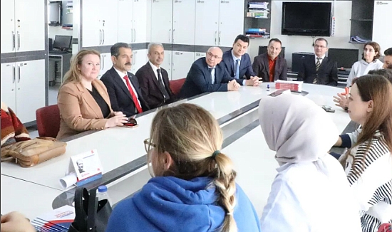 Kırklareli Valisi Birol Ekici'den Lüleburgaz Ramazan Yaman Fen Lisesi'ne Ziyaret