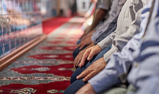 Bayram Namazının Kılınışı: Ramazan ve Kurban Bayramlarında Nasıl İbadet Edilir?