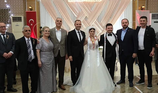 Kırklareli Belediye Başkanı Derya Bulut, İrem ve Egemen'in Düğününe Katıldı