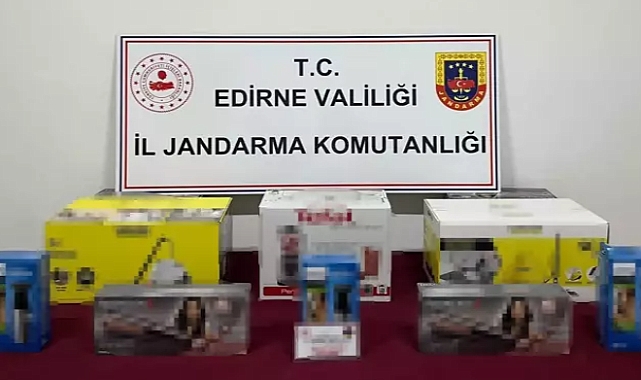 Edirne'de araçta gümrük kaçağı elektronik eşyalar ele geçirildi
