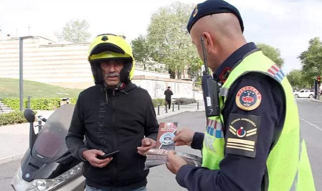 Edirne'de trafik ve jandarma ekiplerinden sürücülere 'kask farkındalığı' denetimi
