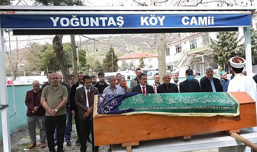 Kırklareli Valisi Birol Ekici, Yoğuntaş Köyü'nde Merhum Mümine Tuna İçin Başsağlığı Törenine Katıldı