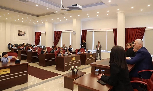 Kırklareli'nde Uluslararası 23 Nisan Etkinliği: Bulgar Öğrenciler Bahçeşehir Koleji ile Buluştu