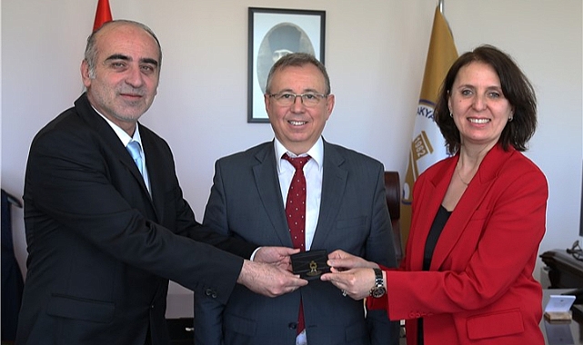 TRAKYA ÜNİVERSİTESİ FEN BİLİMLERİ ENSTİTÜSÜNDE DEVİR TESLİM
