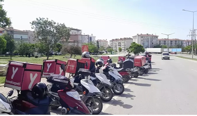 Edirne'de motokuryeler, Ata Emre'nin öldürülmesini kontak kapatarak protesto etti
