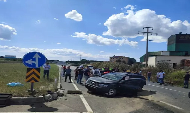 Edirne'de otomobiller çarpıştı: 4 yaralı