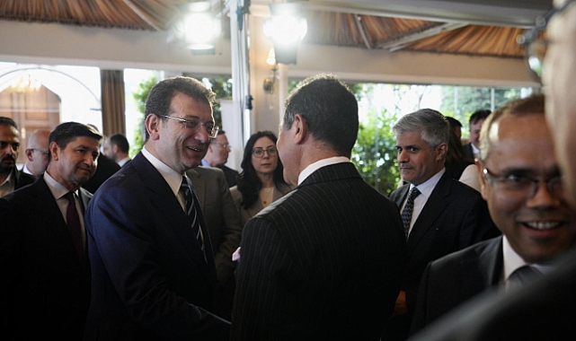İSTANBUL'DA GÖREV YAPAN BAŞKONSOLOSLARLA İSTANBUL BOĞAZI'NDA BİR ARAYA GELDİ