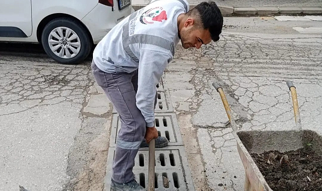 Kırklareli Belediyesi Şehir Genelinde Mazgal Temizlik Çalışmalarını Sürdürüyor