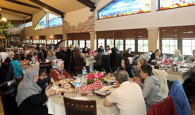 Şehit ve Gazi Annelerine Kahvaltı Programı Düzenlendi