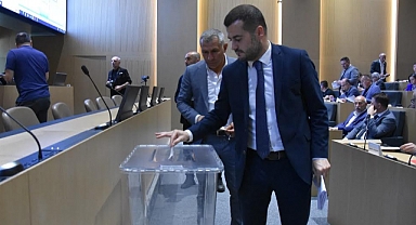 Tekirdağ Büyükşehir Belediye Meclisi’nde Türkiye Belediyeler Birliği Üyeliği Seçimi Gerçekleştirildi