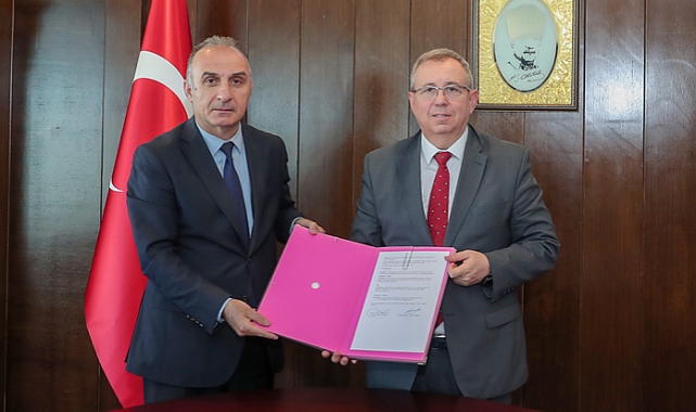Trakya Üniversitesi ve Edirne Gençlik İş Birliği Protokolü İmzaladı