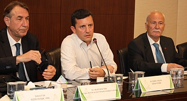 "Zeytinyağında dökme ve varilli ihracat yasağı hemen kaldırılmalıdır"