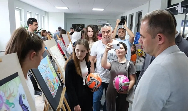 Başkan Bulut'tan Sergi Ziyareti