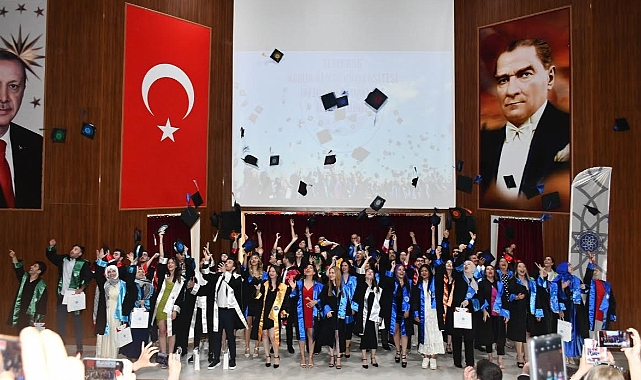 Tekirdağ NKÜ Mezuniyet Töreni Coşkusu