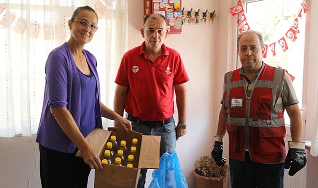 "8 LİTRE ATIK YAĞ GETİRENE 1 LİTRE AYÇİÇEK YAĞI HEDİYE" KAMPANYASI KAPSAMINDA BİRİKTİRİLEN ATIK YAĞLAR TOPLANDI