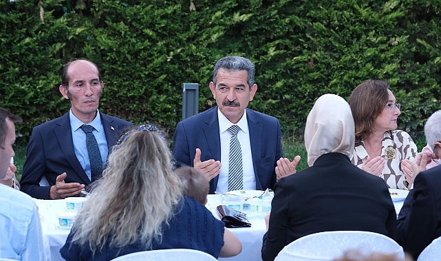 VALİ KONAĞINDA AĞIRLANDILAR