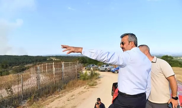 EDİRNE VALİSİ SEZER, BULGARİSTAN'DAKİ YANGINLA İLGİLİ SINIR HATTINDA İNCELEME YAPTI