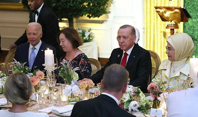 Cumhurbaşkanı Erdoğan ve Eşi Emine Erdoğan, Washington D.C.'deki NATO Zirvesi'nde Öne Çıktı
