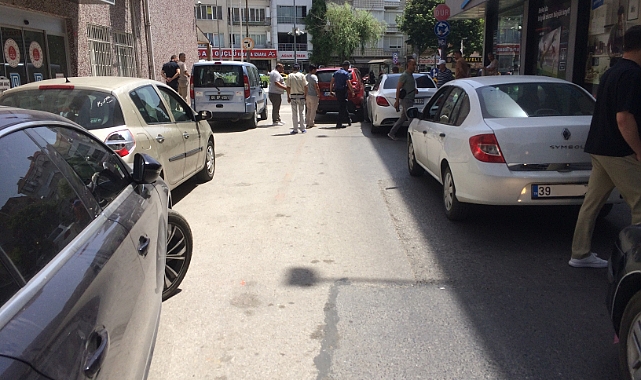 KIRKLARELİ'NDE TRAFİK KAZASI: ARAÇLARDA MADDİ HASAR OLUŞTU